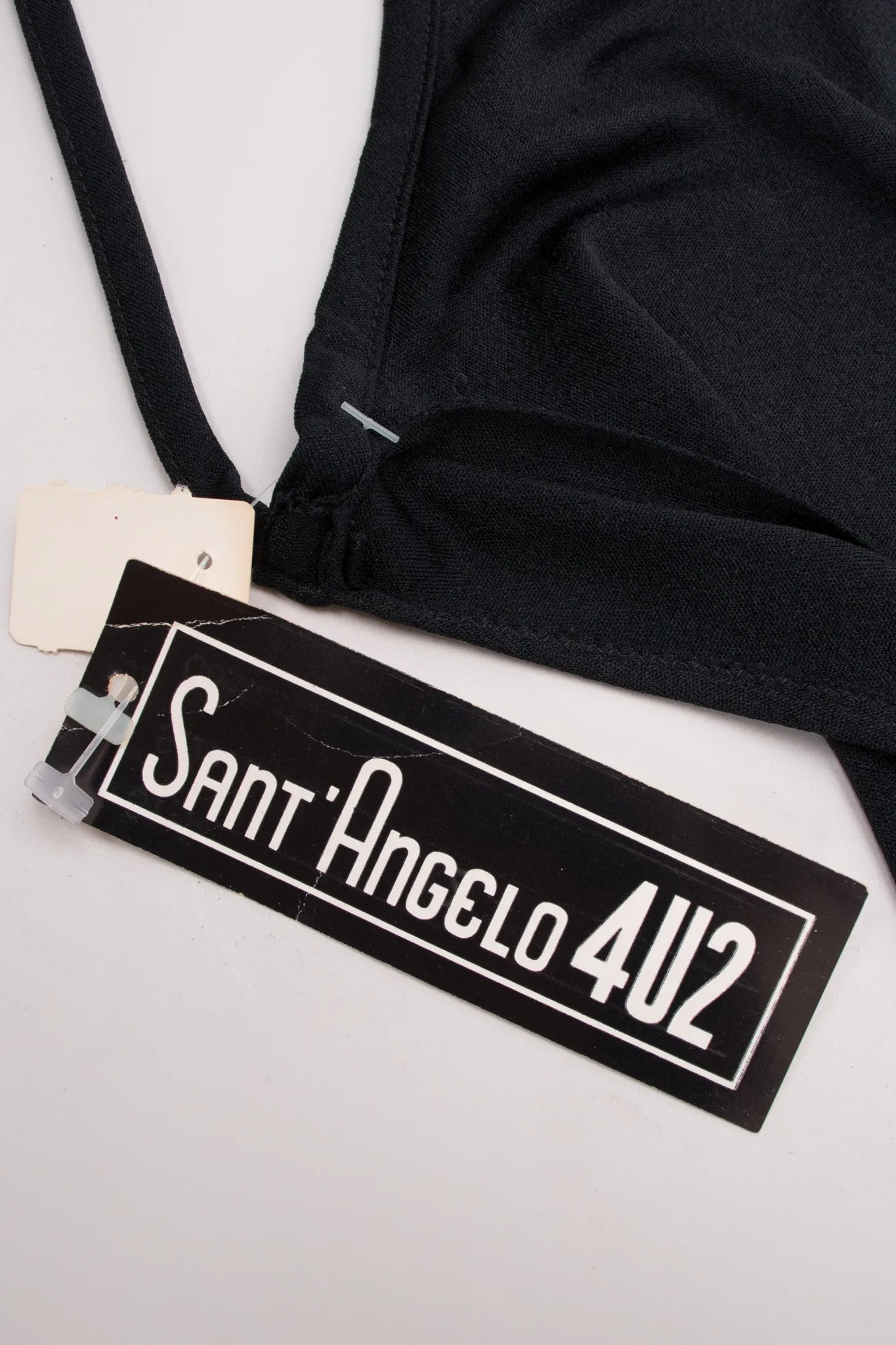 4U2 Keyhole Appliqué Jersey Dress