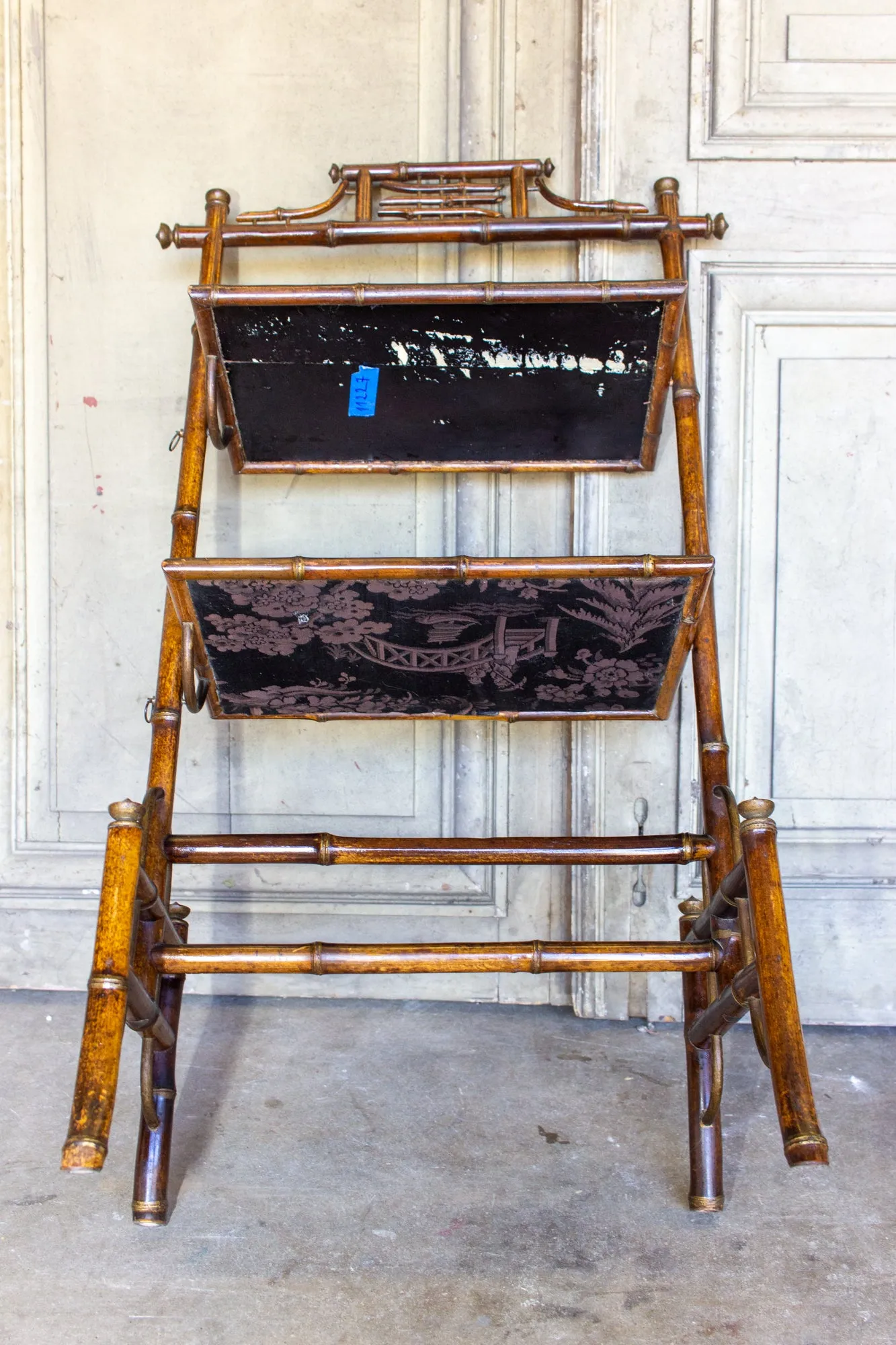 Antique French Faux Bamboo Chinoiserie Étagère Side Table