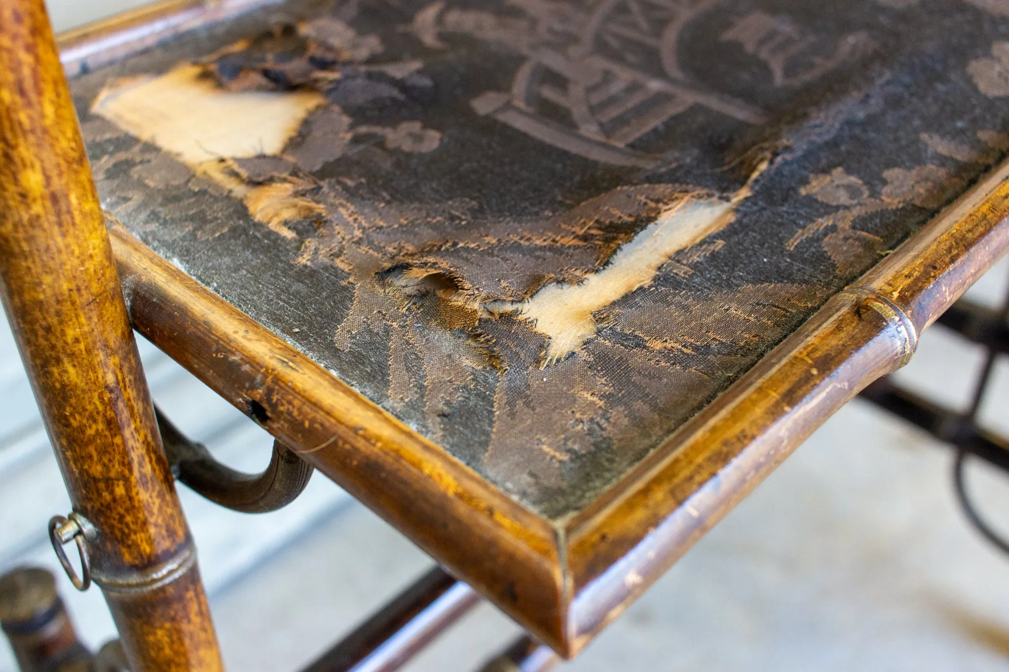 Antique French Faux Bamboo Chinoiserie Étagère Side Table
