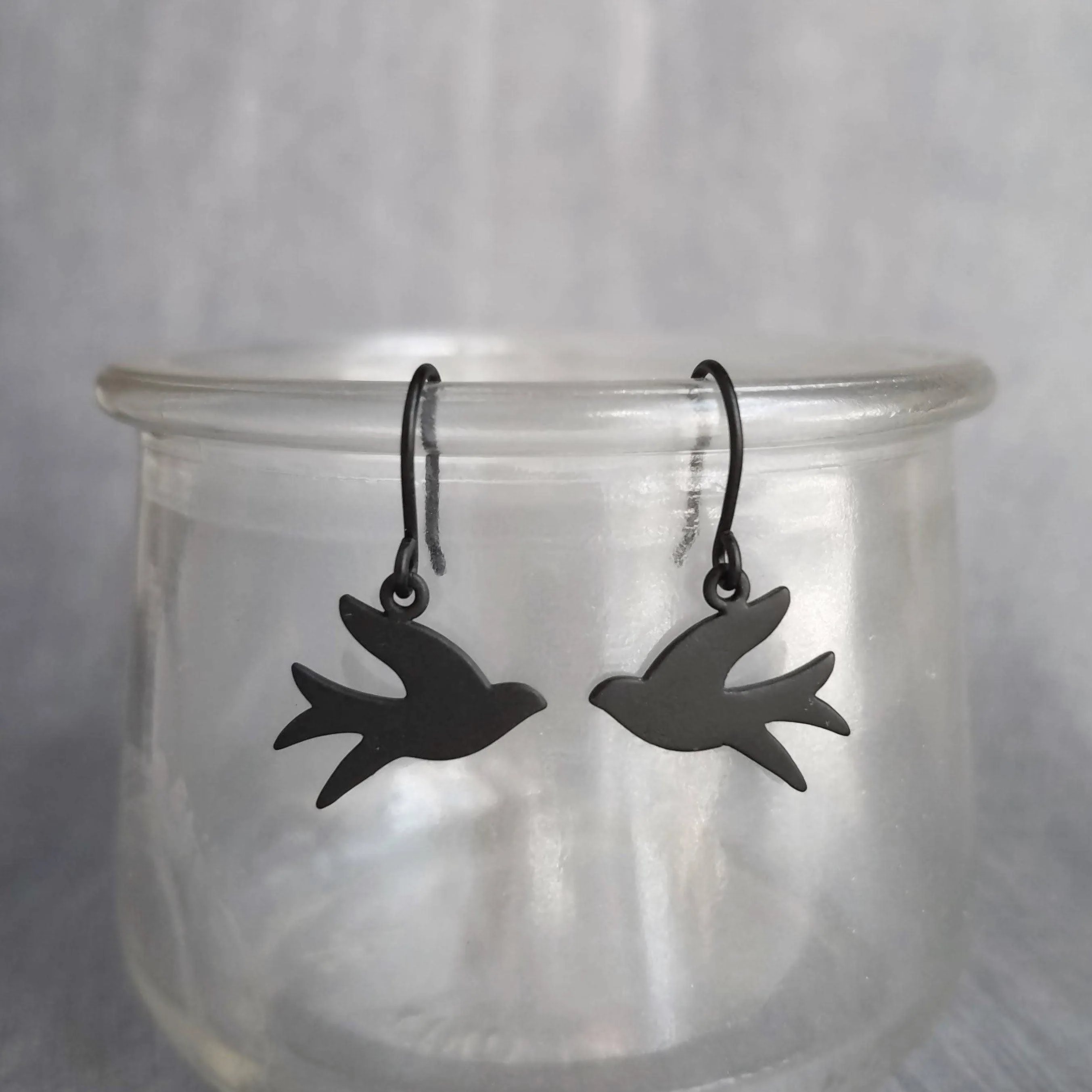 Black Bird Earrings, matte black earring, little bird earring, small bird earring, sparrow earring, flying bird earring, facing each other