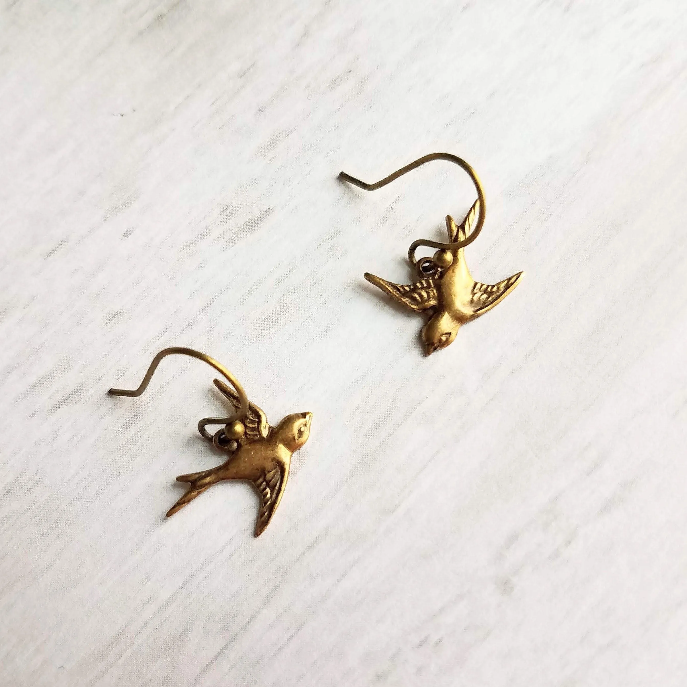 Little Bird Earrings - small brass birds, bronze bird earring, rustic birdies, birds flying together apart, couples gift, bird dangle charm