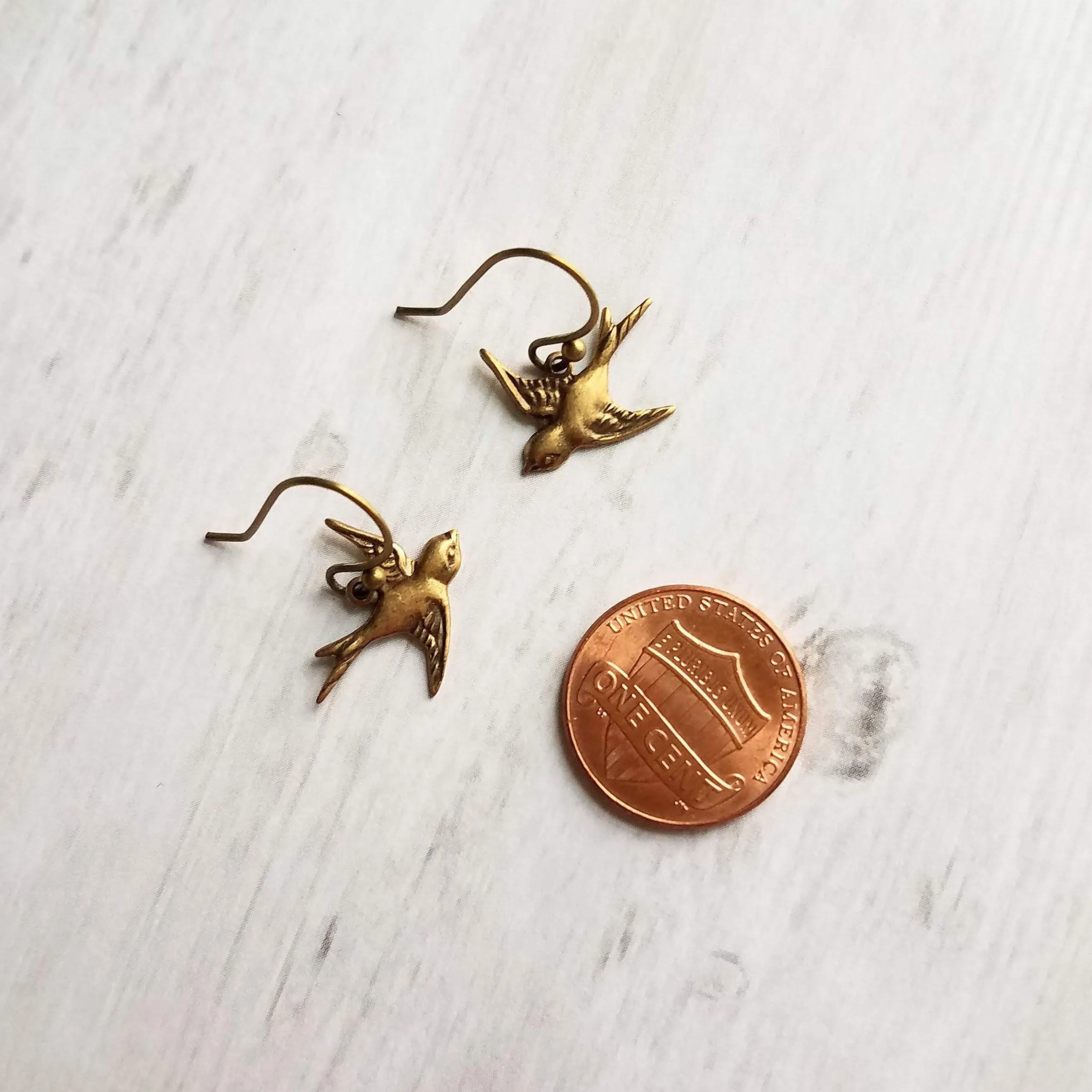 Little Bird Earrings - small brass birds, bronze bird earring, rustic birdies, birds flying together apart, couples gift, bird dangle charm