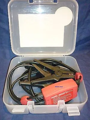 SMART AUTO JUMP LEADS - THEY ARE FOOL PROOF - 200 AMP - NEW IN CARRY CASE.