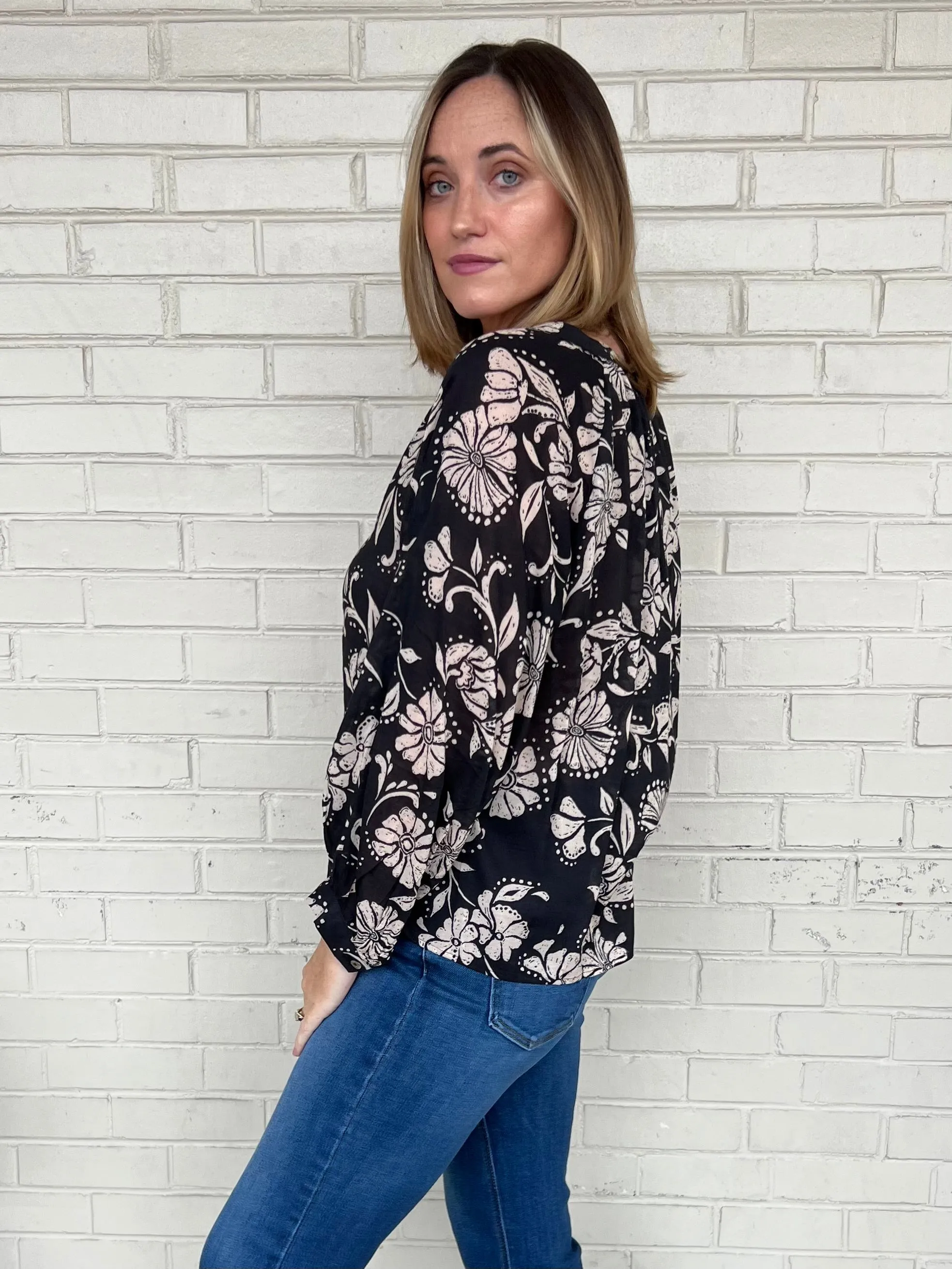 [Z Supply] Wren Floral V-Neck Blouse