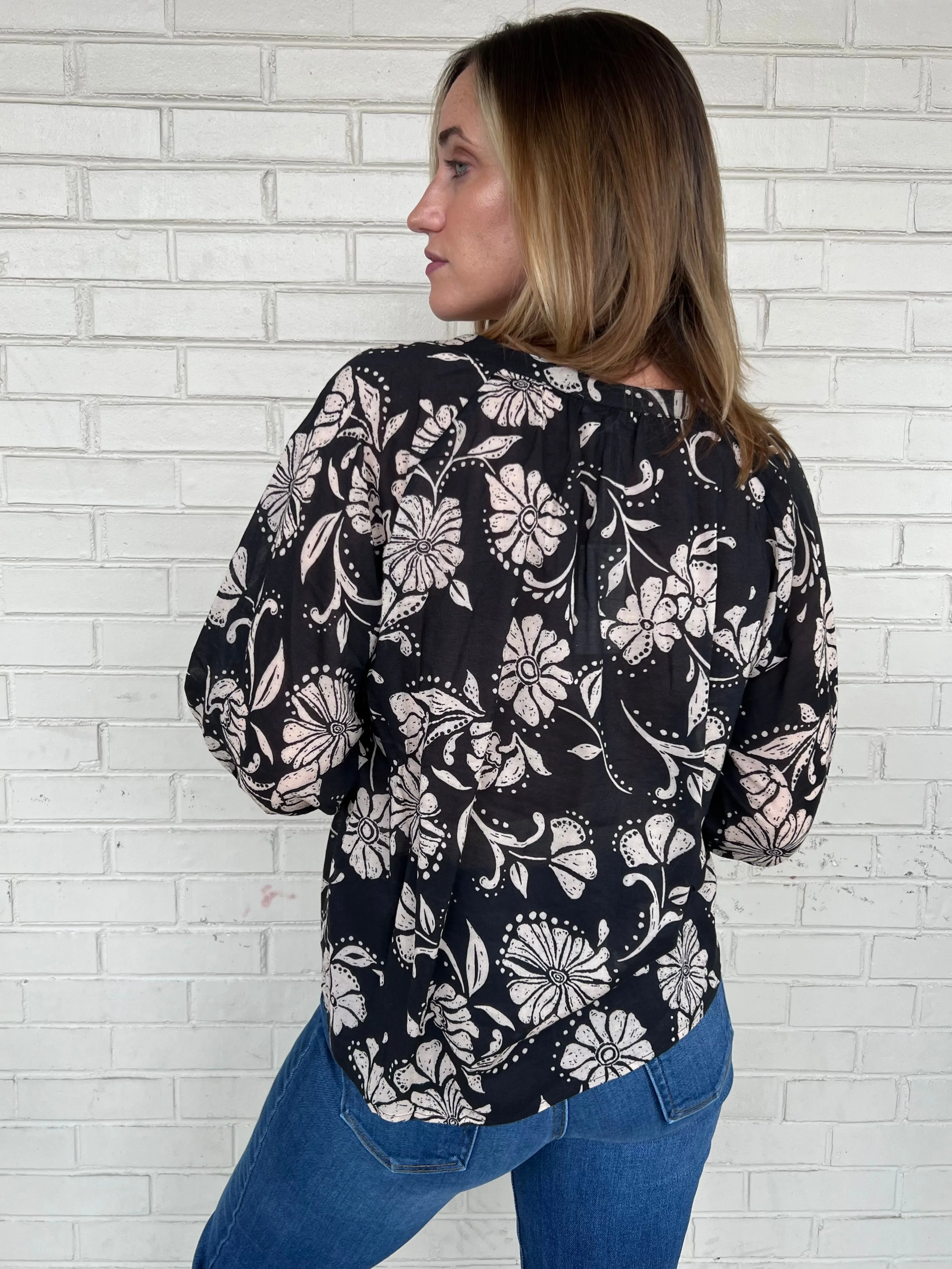 [Z Supply] Wren Floral V-Neck Blouse